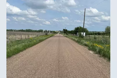 000 County Rd 269, Oglesby, TX 76561 - Photo 15