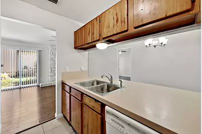 4407 Limewood Court, Austin, TX 78727 - Photo 11