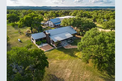 683 Ranch Road 1320, Johnson City, TX 78636 - Photo 3