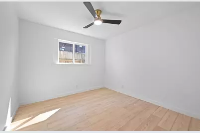 1017 Cripple Creek Drive, Austin, TX 78758 - Photo 17