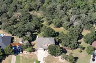 112 McLeod, Cedar Creek, TX 78612 - Photo 3