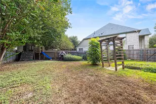 106 Reinhardt Ct, Georgetown, TX 78626 - Photo 29