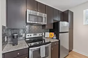 1900 Barton Springs Rd, Austin, TX 78704 - Photo 9