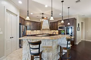 27501 Waterfall Hill Pkwy, Spicewood, TX 78669 - Photo 11