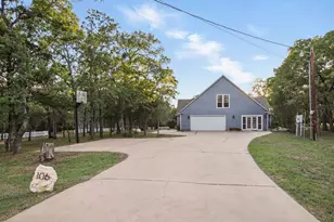 106 Woodcutter Ct, Bastrop, TX 78602 - Photo 31