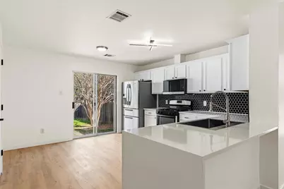 1007 Port Daniel Drive, Leander, TX 78641 - Photo 9