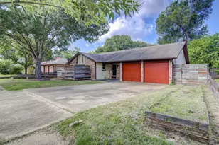6012 Wagon Bend, Austin, TX 78744 - Photo 3