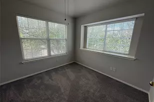1900 Scofield Ridge Pkwy, Austin, TX 78727 - Photo 13
