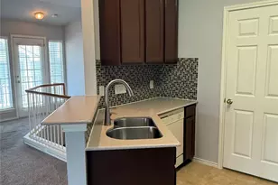 1900 Scofield Ridge Pkwy, Austin, TX 78727 - Photo 5