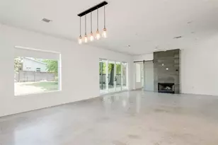 1305 Village W Dr, Austin, TX 78733 - Photo 9