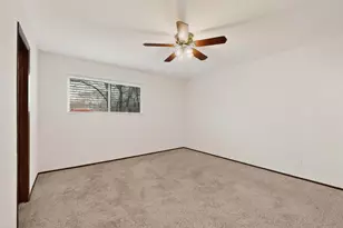 300 Hickok Ct, Austin, TX 78753 - Photo 17