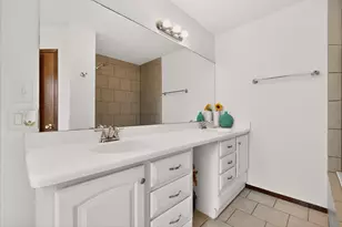 300 Hickok Ct, Austin, TX 78753 - Photo 15