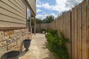 2101 Rivers Edge Way, Austin, TX 78741 - Photo 27