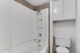 2401 Leon St, Austin, TX 78705 - Photo 11