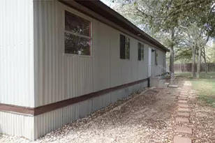150 Mandy Ln, Red Rock, TX 78662 - Photo 3