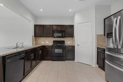 518 Luna Vista Drive, Hutto, TX 78634 - Photo 5