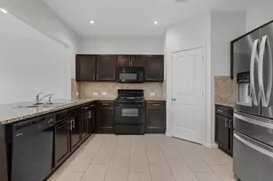518 Luna Vista Dr, Hutto, TX 78634 - Photo 5