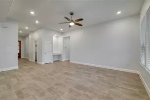 132 Kahalulu Dr, Bastrop, TX 78602 - Photo 7