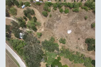 124 Valley Creek Drive, Cedar Creek, TX 78612 - Photo 7