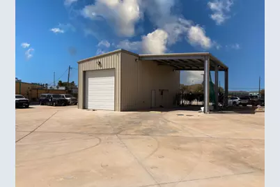 1409 Waldron Road, Corpus Christi, TX 78418 - Photo 3