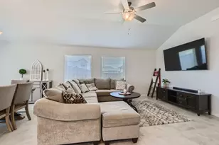 195 Star Light Wy, Kyle, TX 78640 - Photo 7