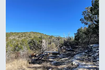 305 Walnut Springs Ranch Road, Uvalde, TX 78801 - Photo 17