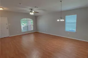 325 Altamont St, Hutto, TX 78634 - Photo 5