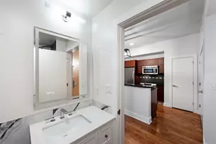 603 Davis St, Austin, TX 78701 - Photo 9