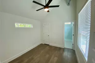 2500 Sweeney Ln, Austin, TX 78723 - Photo 13