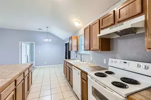 224 Copper Ln, Jarrell, TX 76537 - Photo 5