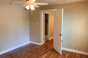 1002 W St Johns Ave, Austin, TX 78757 - Photo 11