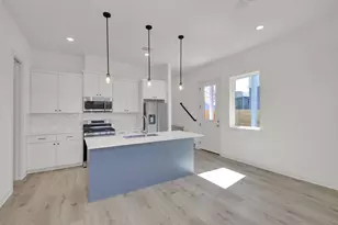 7208 Providence Ave, Austin, TX 78752 - Photo 3