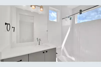 7208 Providence Avenue #2, Austin, TX 78752 - Photo 17