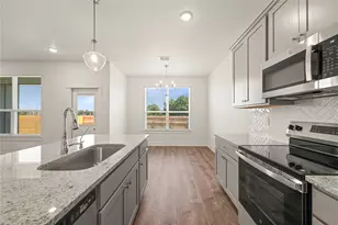 552 Gus Loop, Georgetown, TX 78626 - Photo 11