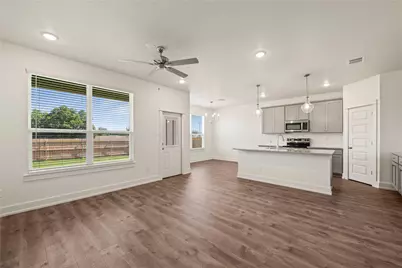552 Gus Loop, Georgetown, TX 78626 - Photo 9