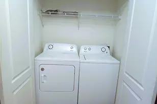 1901 Crossing Pl, Austin, TX 78741 - Photo 11
