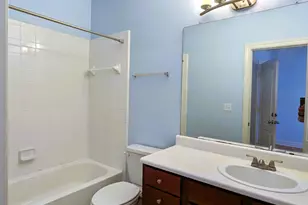 1901 Crossing Pl, Austin, TX 78741 - Photo 9