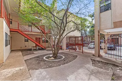 706 W 22nd Street #201, Austin, TX 78705 - Photo 11