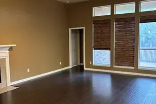 404 E Nakoma Dr, Hutto, TX 78634 - Photo 13