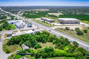 10203 Oak Grove Cir, Austin, TX 78736 - Photo 5