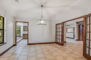 328 Fawnridge St, Georgetown, TX 78628 - Photo 5