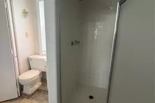 915 W 29th St, Austin, TX 78705 - Photo 17