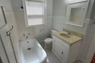 915 W 29th St, Austin, TX 78705 - Photo 5