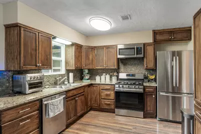 4705 Manchaca Road, Austin, TX 78745 - Photo 11