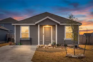 373 Cowpoke Dr, Jarrell, TX 76537 - Photo 1