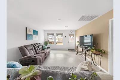 373 Cowpoke Drive, Jarrell, TX 76537 - Photo 9