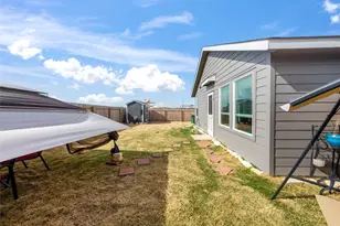 373 Cowpoke Dr, Jarrell, TX 76537 - Photo 29