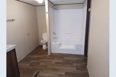 8717 Fm 1115 #C, Flatonia, TX 78941 - Photo 7