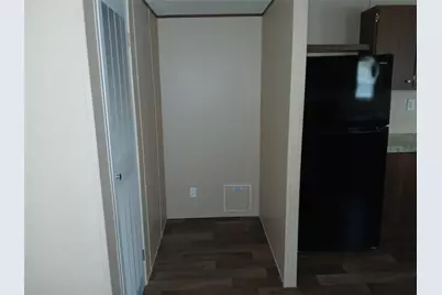 8717 Fm 1115 #C, Flatonia, TX 78941 - Photo 9