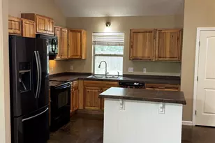 106 Shetland Ln, Bastrop, TX 78602 - Photo 3